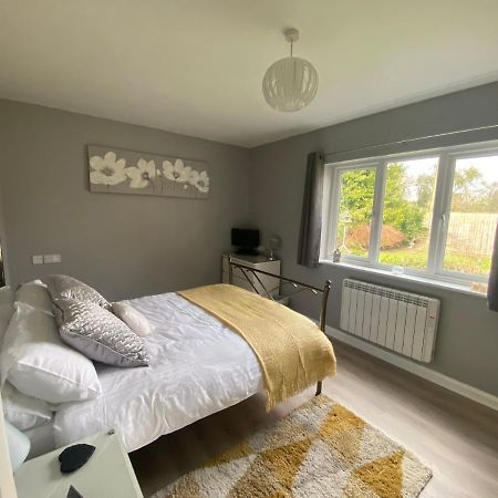 Entire Guest House, In Pewsey Vale, Wiltshire Manningford Abbots Exteriér fotografie